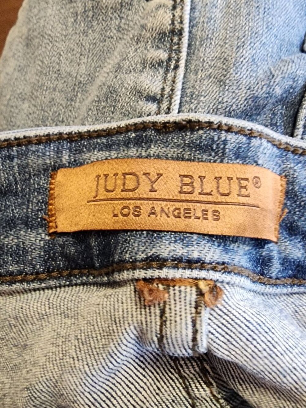 Judy Blue braided side detail wide leg crop jeans Womens size 18 / 20 - Picture 3 of 4